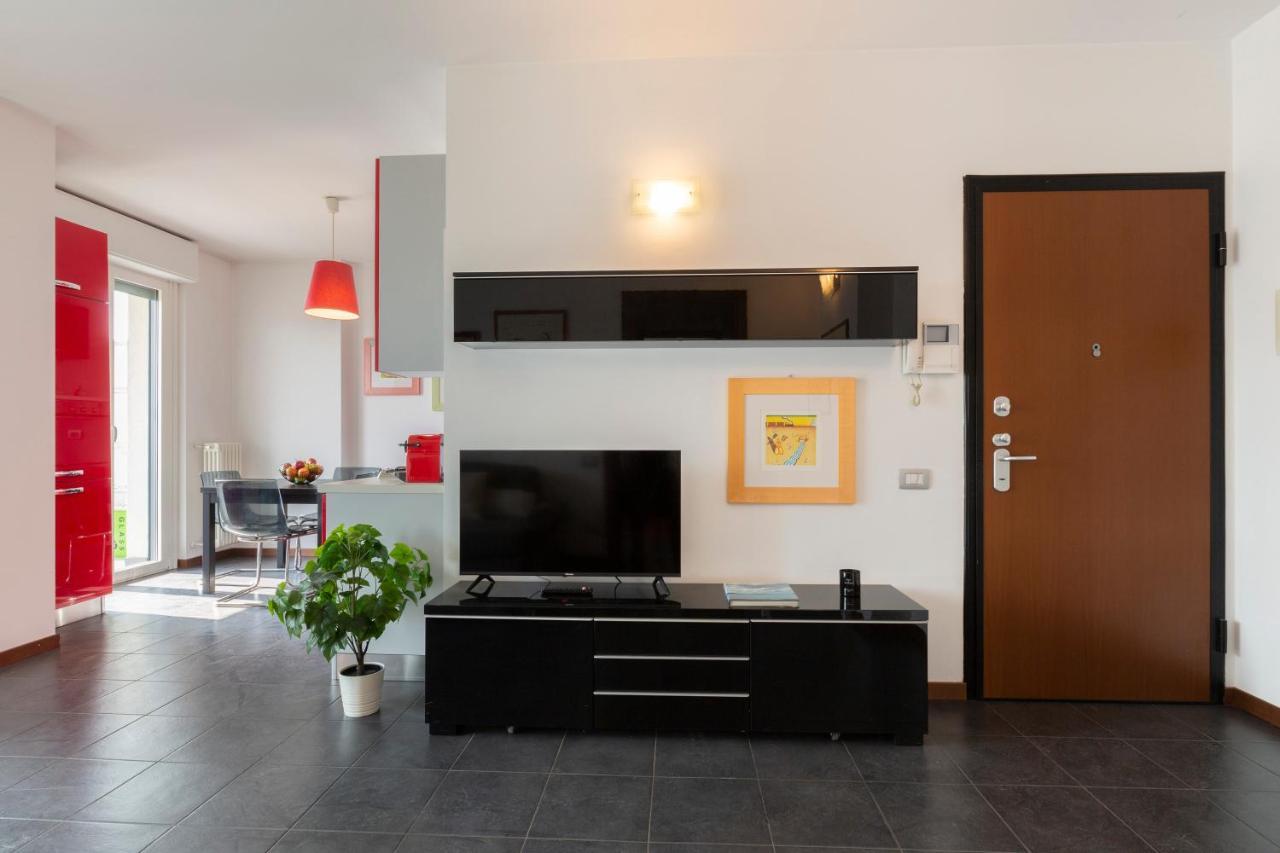 Sky Santa Giulia Apartamento *